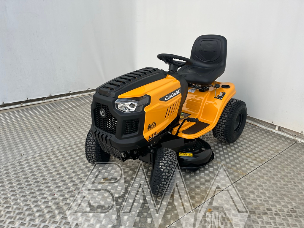 CUB_CADET_LT2_NS96_TRATTORINO_SCARICO_LAT_MULCHING_11.jpg