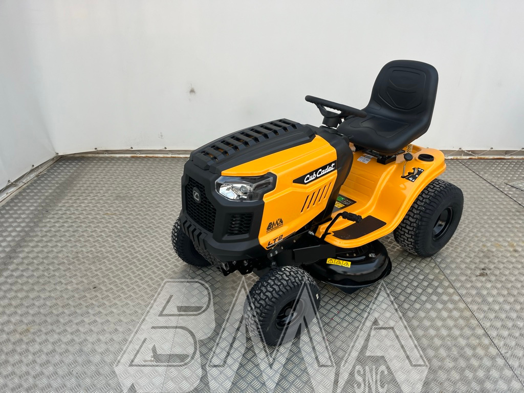 CUB_CADET_LT2_NS96_TRATTORINO_SCARICO_LAT_MULCHING_33.jpg