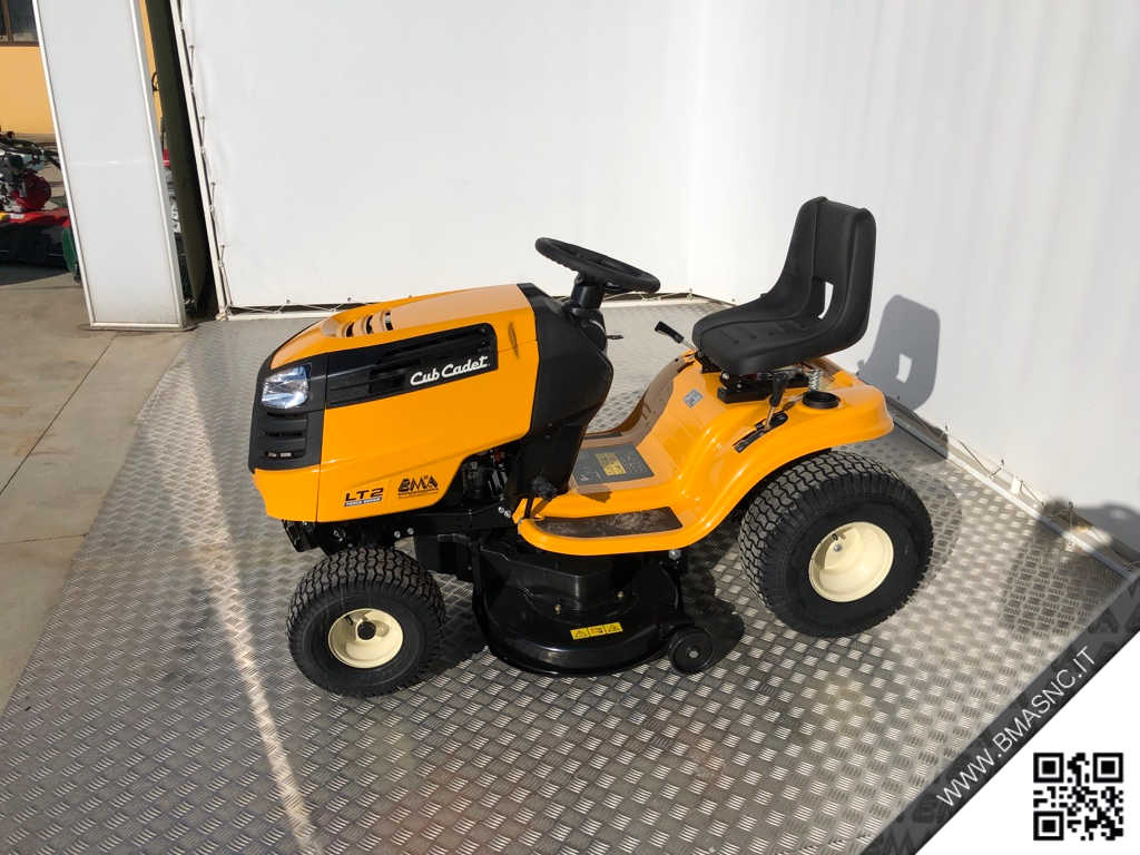 CUB_CADET_LT2_NS96_TRATTORINO_SC_33.jpg