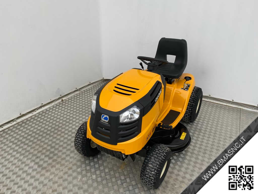 CUB_CADET_LT1_NS96_TRATTORINO_SCARICO_LATERALE_1.jpg